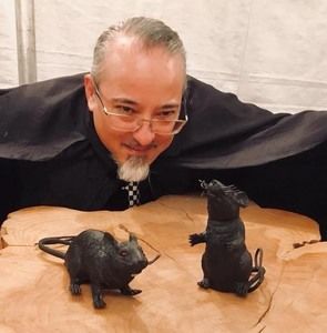 Meet your Posher, Warren